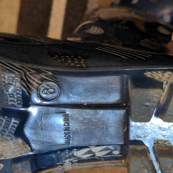 Tom's Rainboots Size 6 - Picture 4 of 4